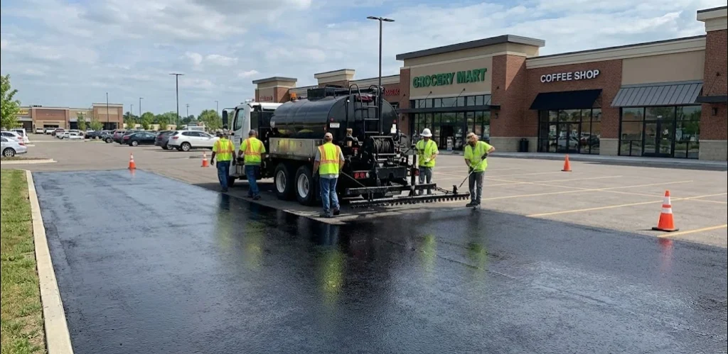 Asphalt Sealcoating